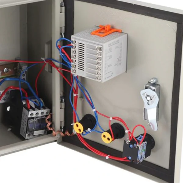 berm-bem-tc7a-elektrik-skafinda-qurasdirilma BERM BEM-TC7A elektrik şkafında quraşdırılmış temperatur kontrolleri